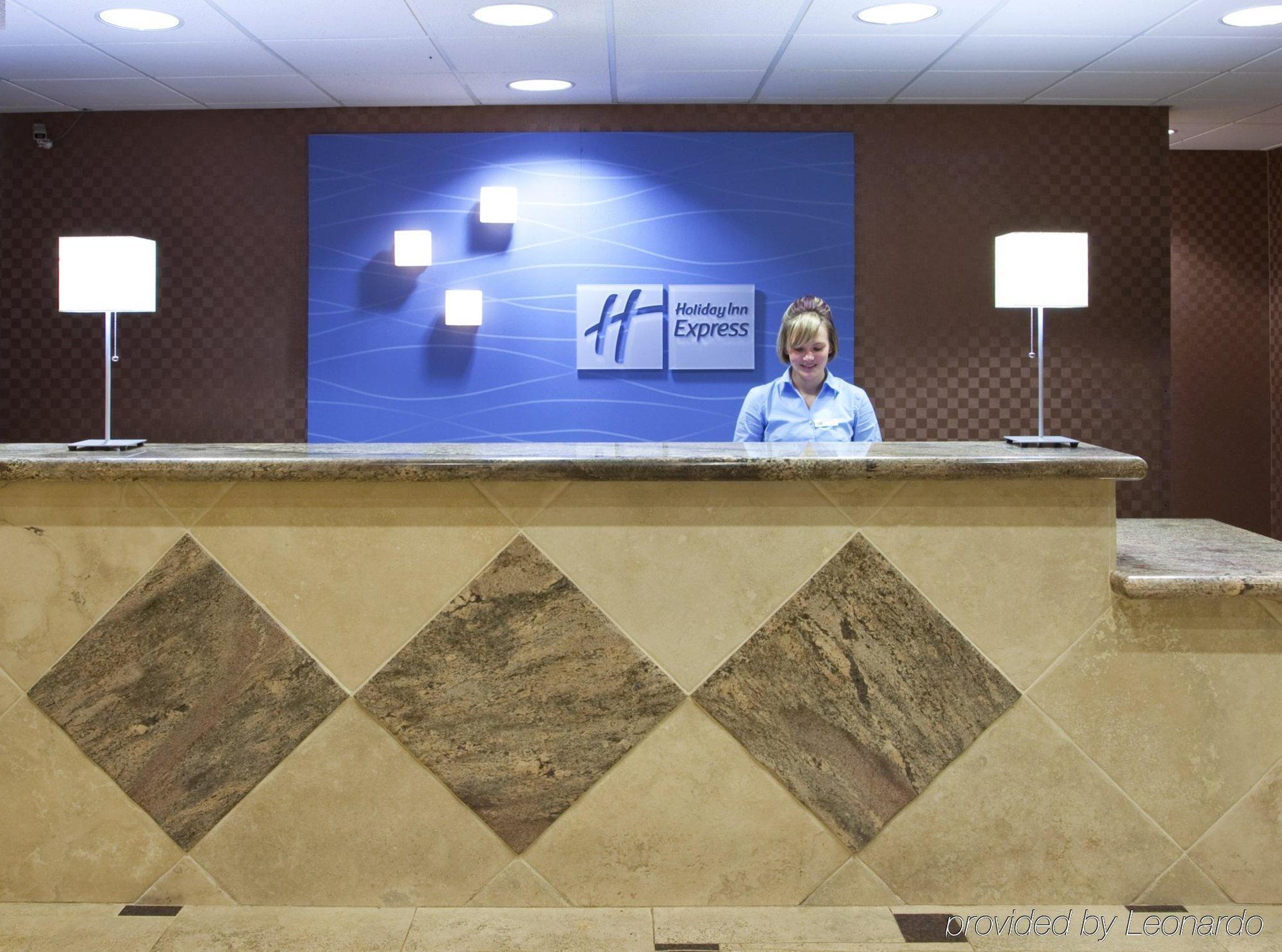 Holiday Inn Express Toledo-Oregon, An Ihg Hotel Interieur foto